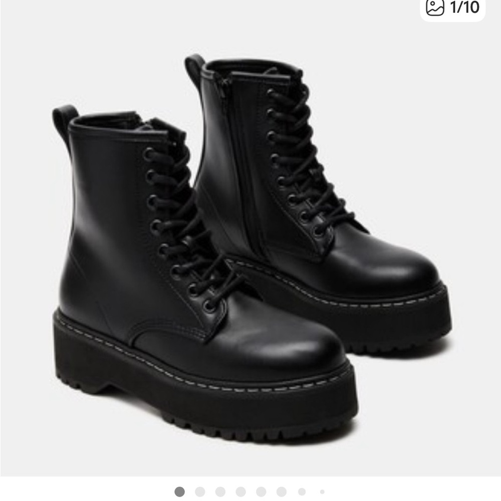 Steve Madden Sleek Black Moto Boots sz7 Like New